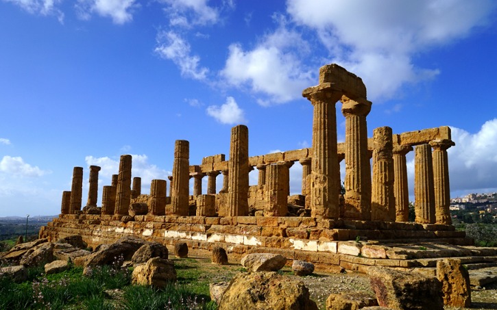 女孩现场赠,花泪洒全场,离场举动成,雪缘园足球比分网,有限公司官网,平台入口,足球比分,即时比分,比分直播